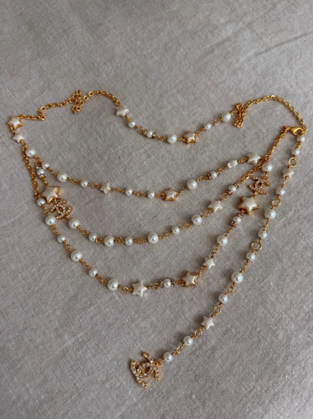 CHANEL Pearl Star CC Multi Strand Belt Gold & White - Picture 3 of 16
